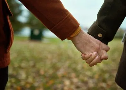 How to Set Boundaries That Bring You Closer